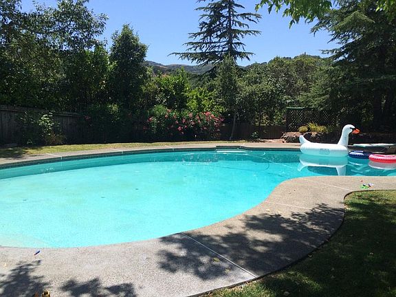4th image of 90 Blanca Dr