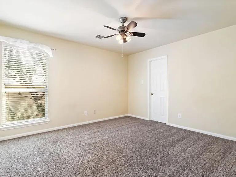 8506 Raton Way — Photo 22