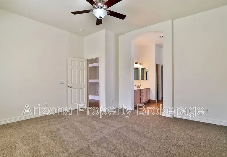 715 E Orchid Ln — Photo 19