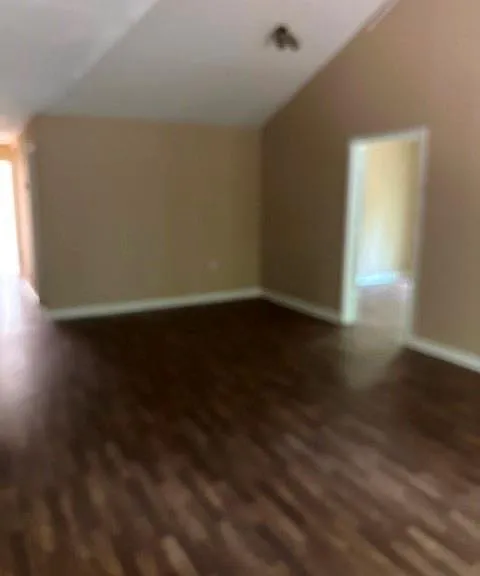 101 Willis Wilder Dr #B — Photo 3