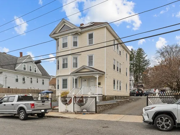 40-42 Cornish St, Lawrence, MA 01841