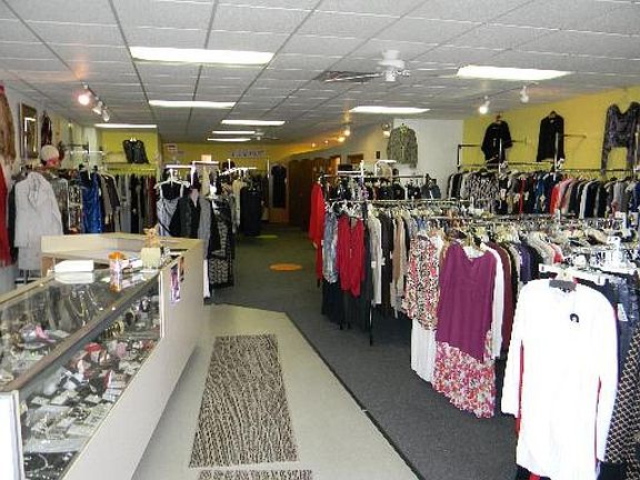4th image of 6191 S Archer Ave