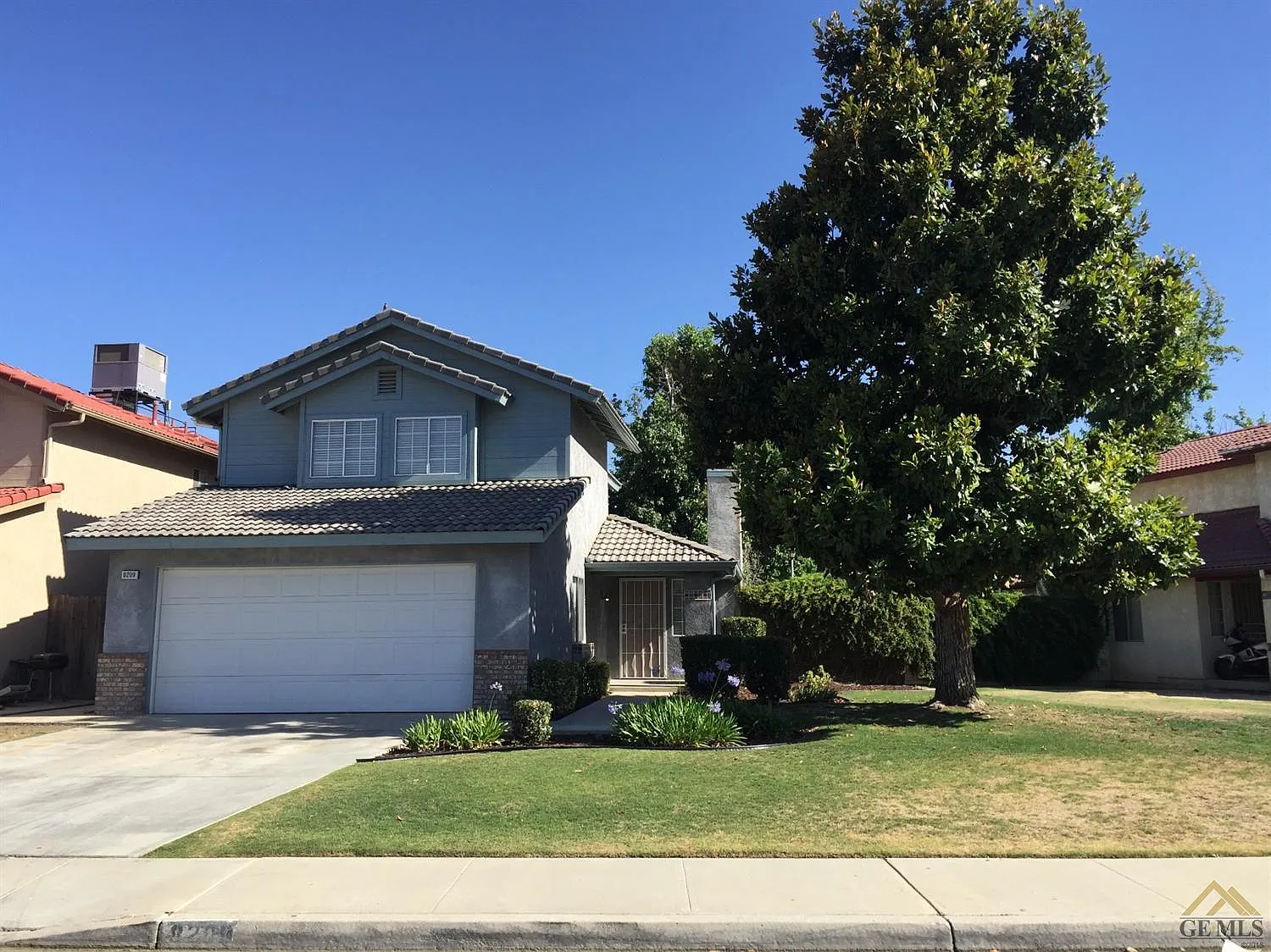 8209 Woodside St photo 1
