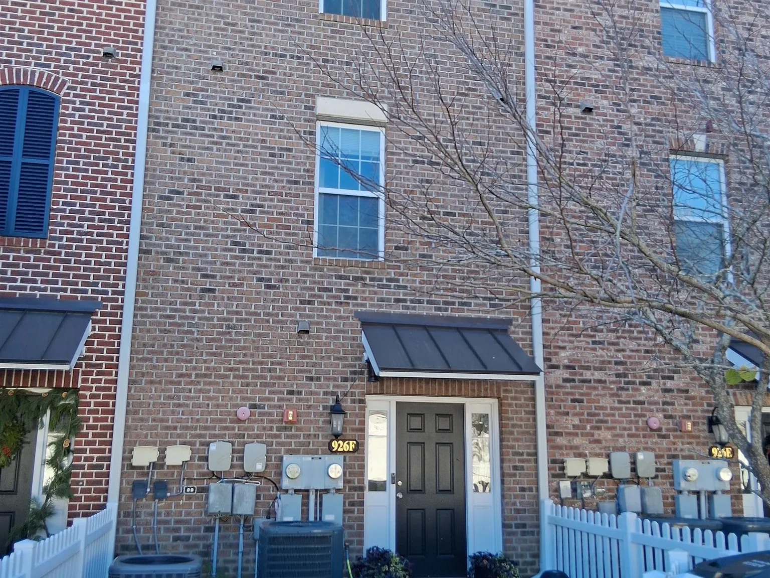 2 bed, 2.5 bath, 1184 sqft, $1,850 — Photo 1