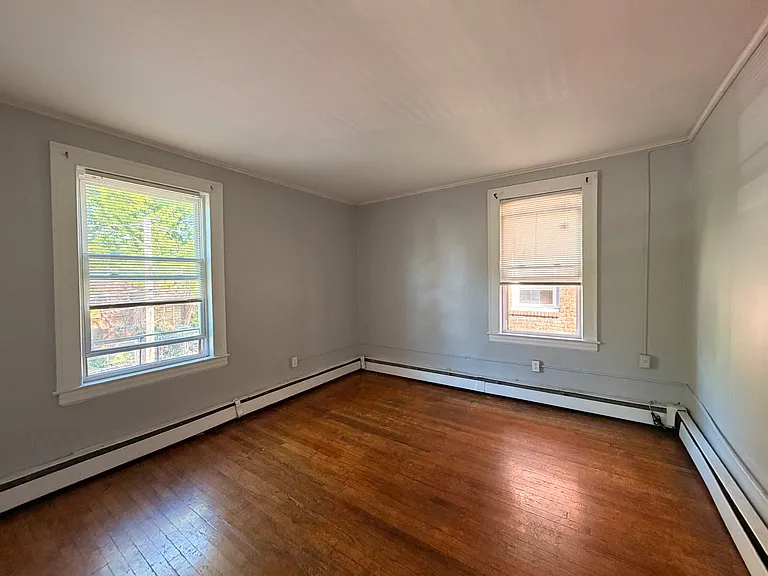 204 S Marshall St #4 — Photo 2