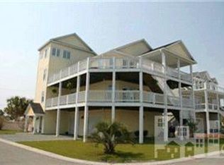 104 Hope Town Rd, Carolina Beach, NC 28428