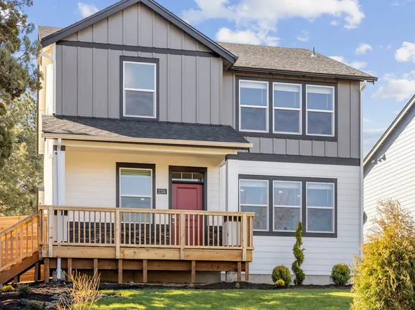 2735 NE Butler Market Rd, Bend, OR 97701