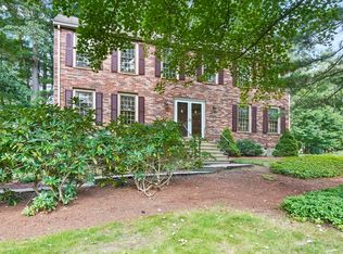 163 Stonecleave Rd, North Andover, MA 01845