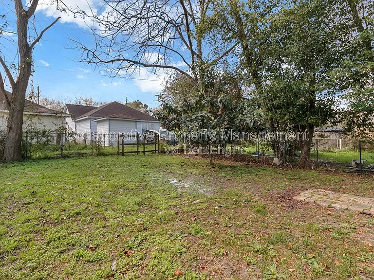 2025 Eppinger St — Photo 15