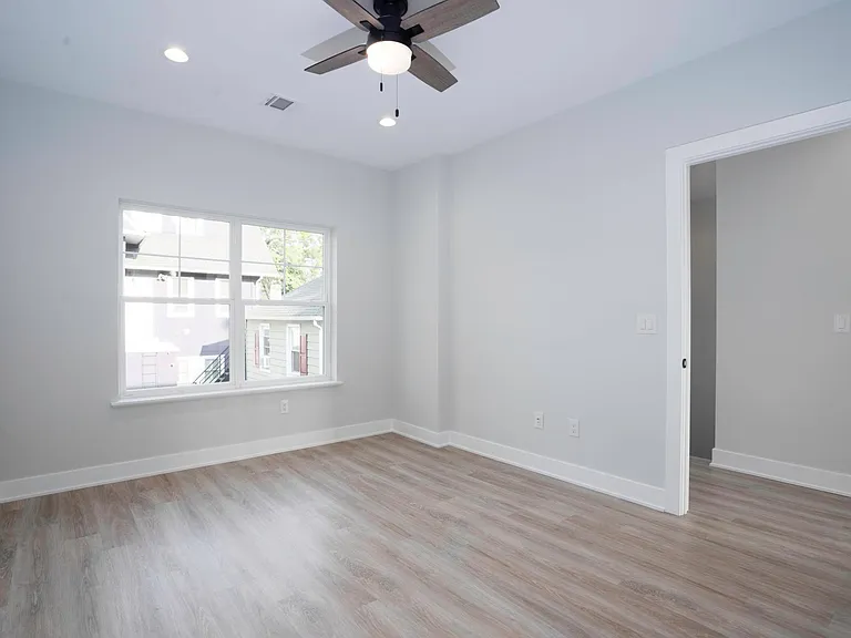 704 4th Ave — Photo 13