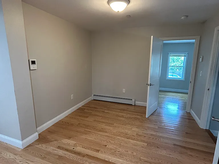 601 Wood St #1-R — Photo 3
