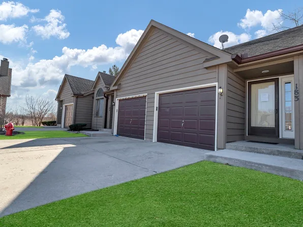 183 Dunbar Ln, Dundee, IL 60118