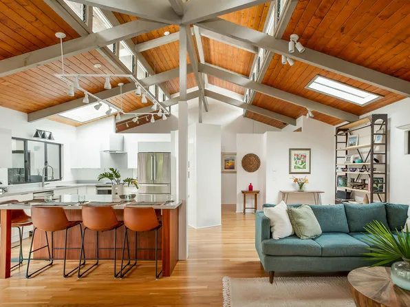 282 Kaiulani St, Hilo, HI 96720