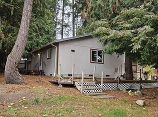 571 E Wood Ln, Shelton, WA 98584