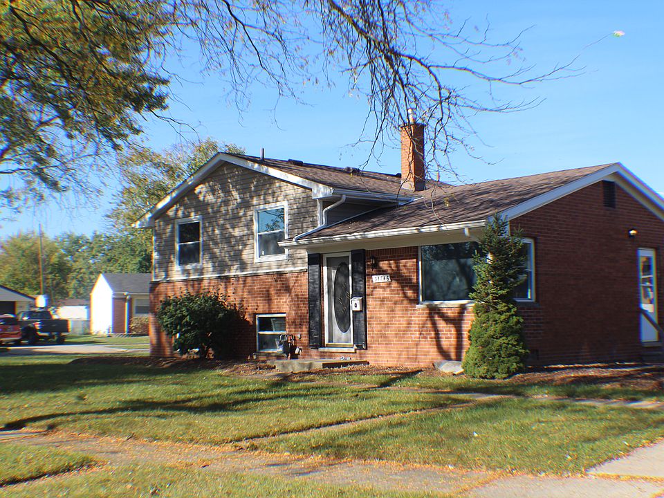 1st image of 31746 Lynne Dr