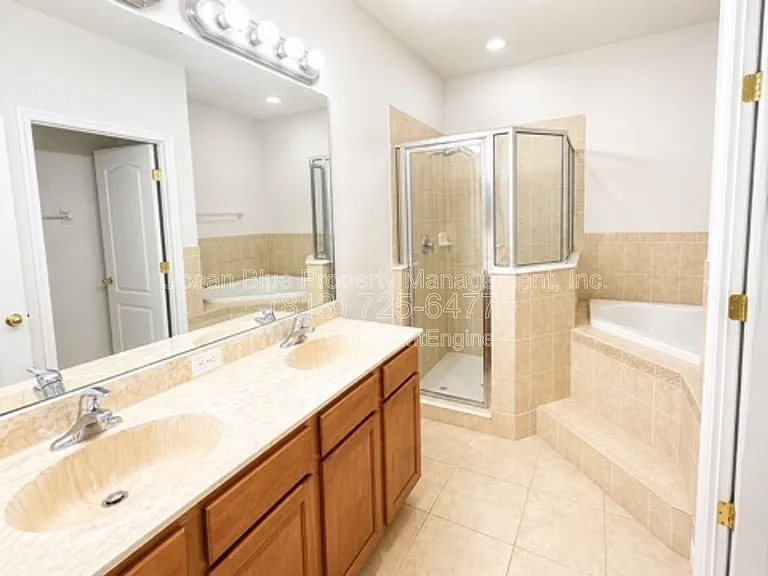 4524 Amberly Oaks Ct — Photo 18