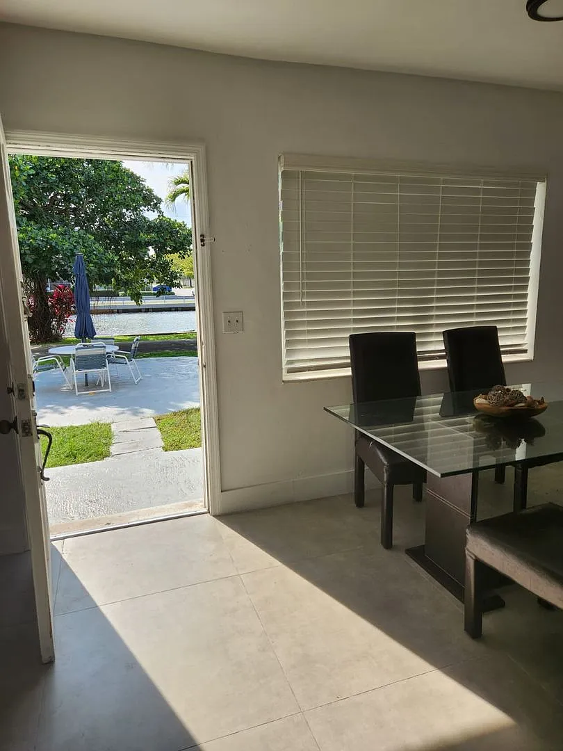 Stunning Apartment at 467 Golden Isles Drive — Photo 1