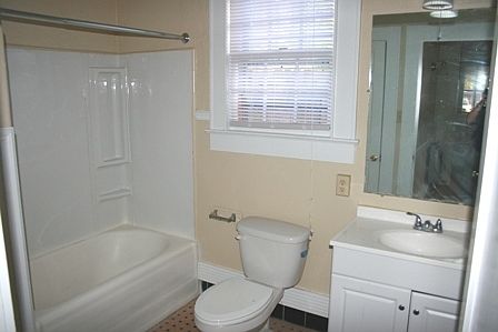 4th image of 53 Bent Oak Dr