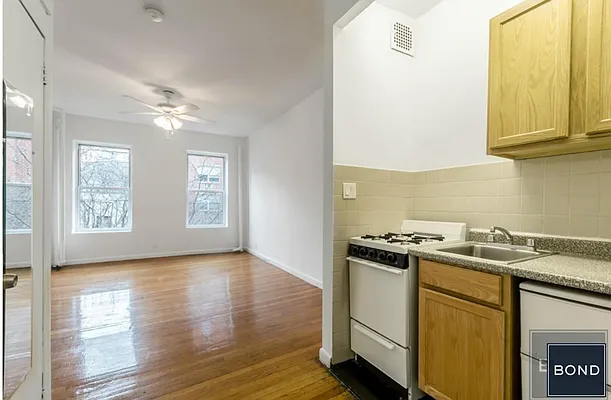 Rented by Bond New York | media 2