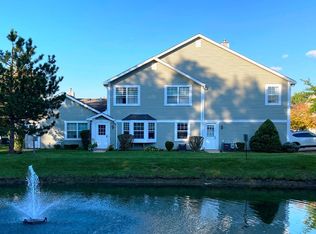 414 N Lake Shore Dr, Palatine, IL 60067