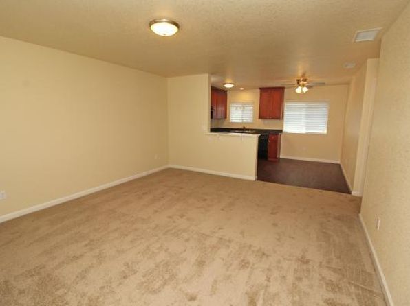 250-266 W H St #260-D