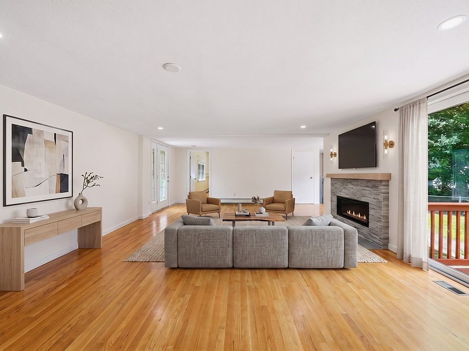 1st image of 70 Muller Rd