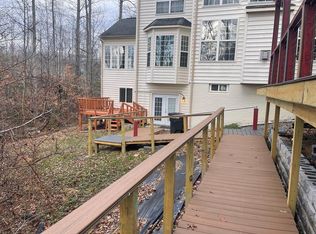 68 Falling Creek Dr, Stafford, VA 22554