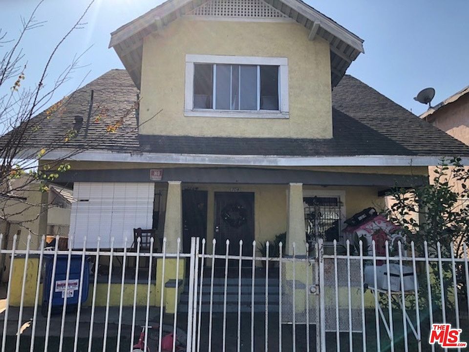 1st image of 704 W Gage Ave