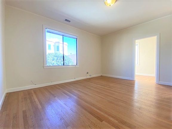 4th image of 403 8th Ave