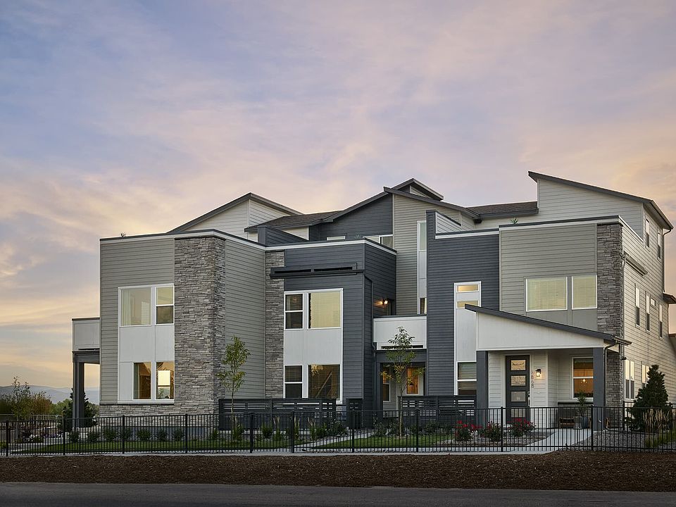 Horizon Townhomes at Midtown by Brookfield Residential in Denver