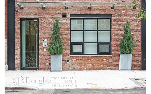 Sold by Douglas Elliman | media 8