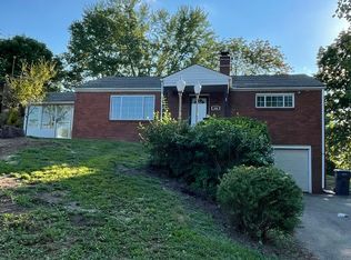 426 Center Church Rd, Canonsburg, PA 15317