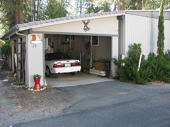 2nd image of 16565 Prospect Pl #20