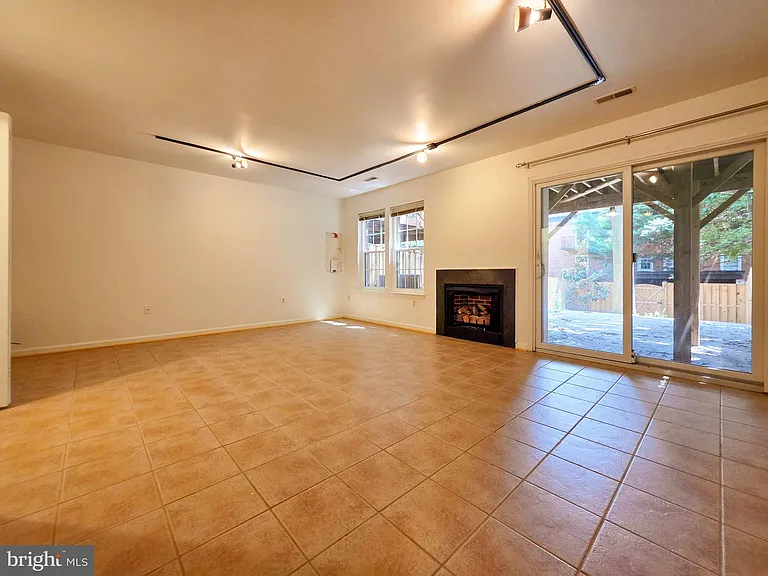 3809 Elbert Ave #A — Photo 25