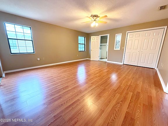 2nd image of 150 SE SABLE Lane