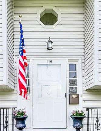 3rd image of 110 E Washington Ave