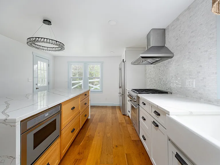 5 Valley Farm Rd — Photo 4