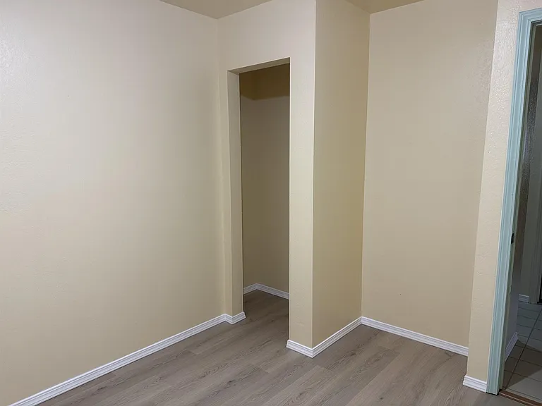 1120 Clearwater Rd — Photo 24