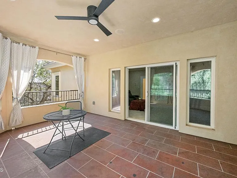 3263 New York Dr — Photo 40