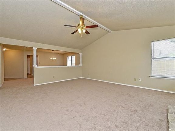 5th image of 9907 Woodshire Dr