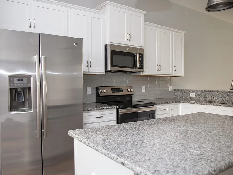 6009 Richard Bradley Dr — Photo 7