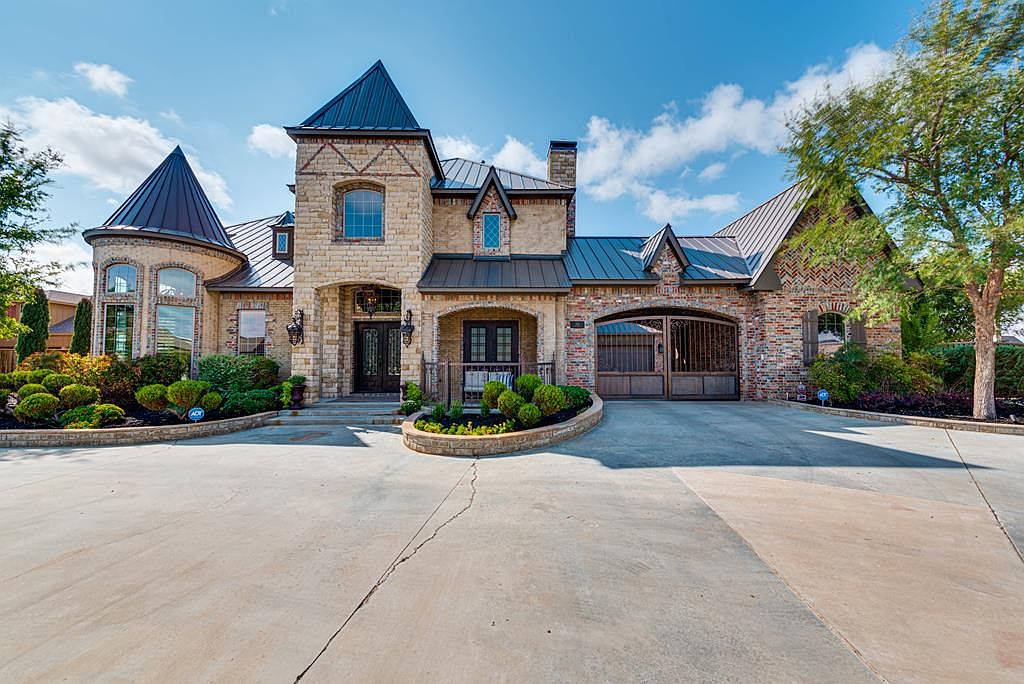 513 Sir Barton Pkwy, Midland, TX 79705 Zillow