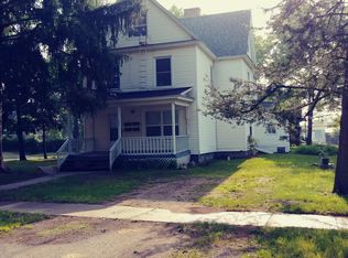 428 Hambrook St APT 2, Belding, MI 48809