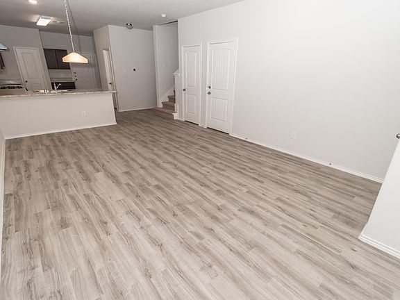 3rd image of 5607 Gara River Dr