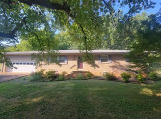 5915 Hillcrest Dr, Harrison, TN 37341