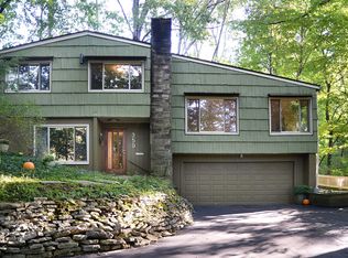 359 E Cooke Rd, Columbus, OH 43214