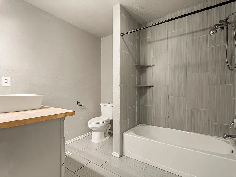 2415 N Boston Ave — Photo 36