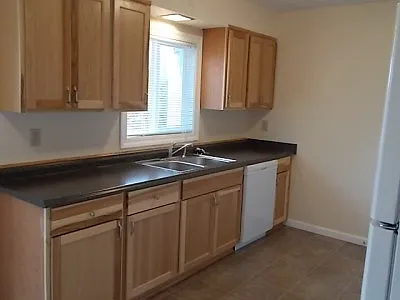 1729 Clark Ave — Photo 2
