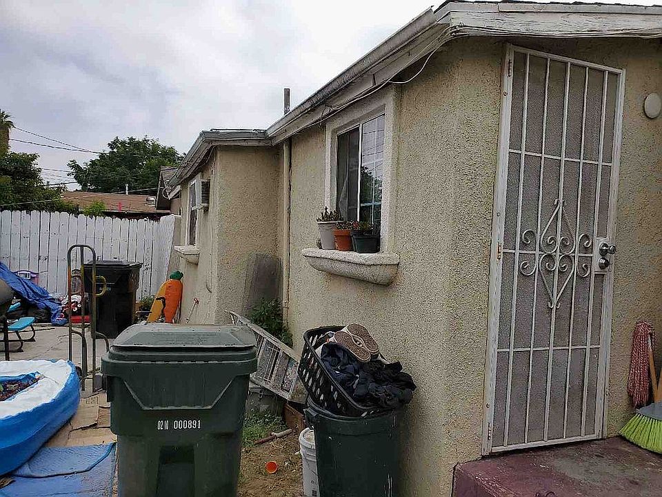 2nd image of 3703 Arora St