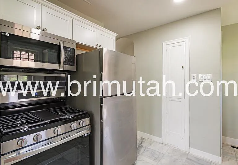 755 E Princeton Ave — Photo 10